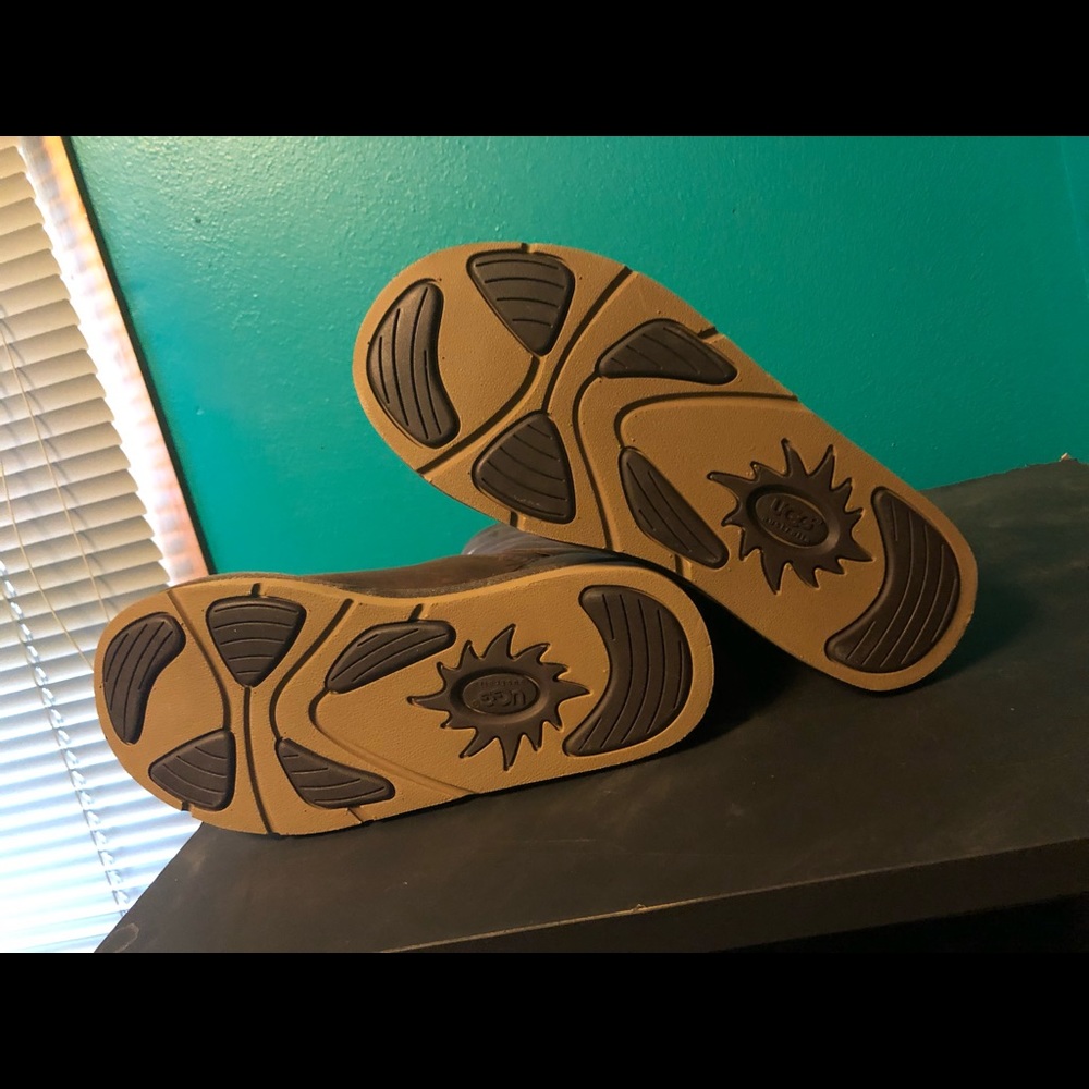Ugg Boots - Picture 2 of 3